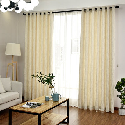 Luonnonvalkoinen verho hienovaraisella tekstuurilla