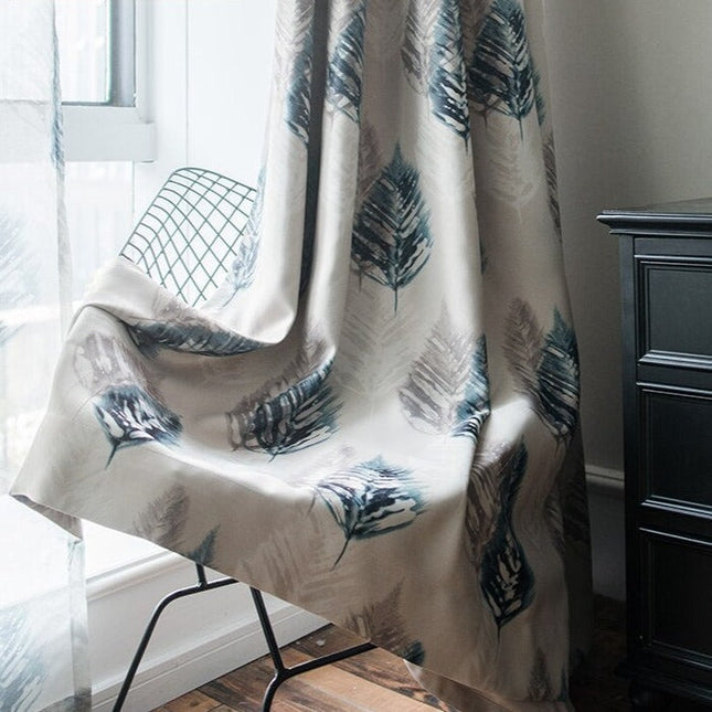 Pimennysverho modernilla lehtikuviolla