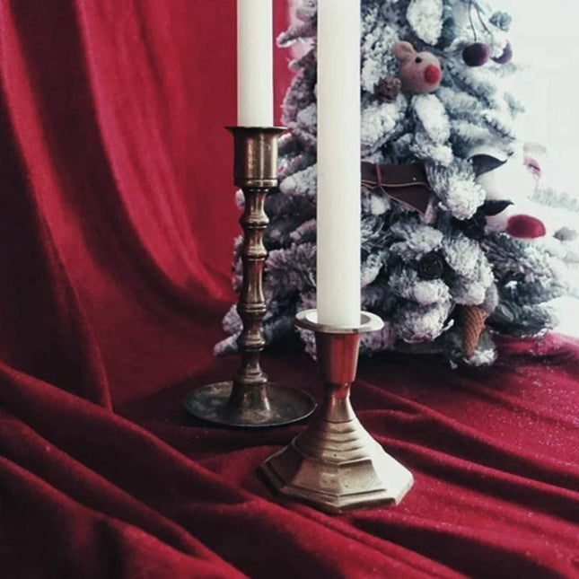 Sinapinkeltainen samettiverho täydelliseen pimennykseen