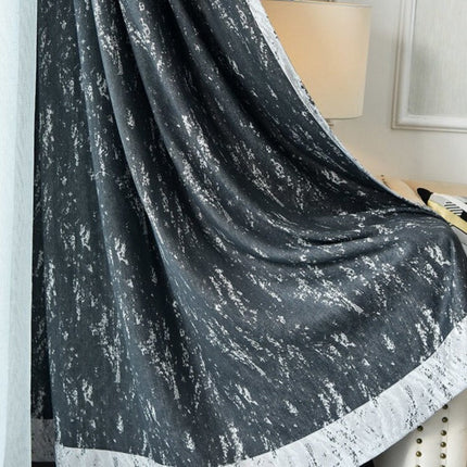 Harmaa pimennysverho modernilla abstraktilla kuviolla