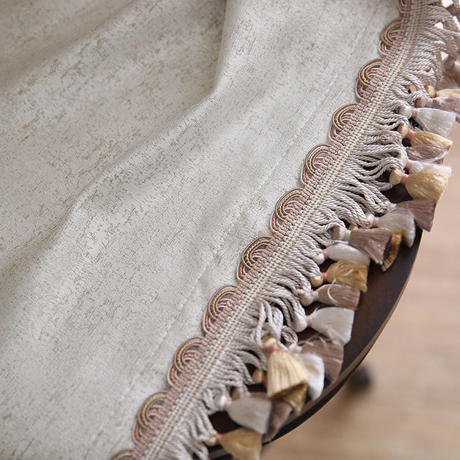 Boho-verho hapsuilla ja tupsuilla