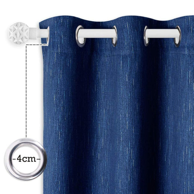 Yksivärinen pimennysverho kudotulla pinnalla