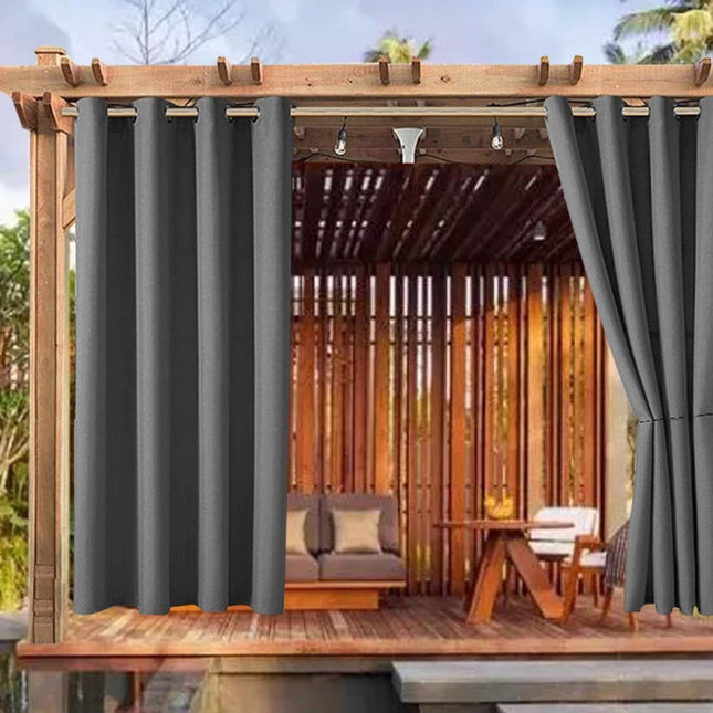 Säänkestävä ulkoverho terassille purjerenkailla