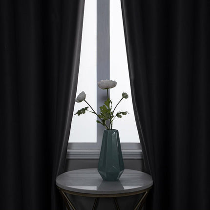 Kirkkaankeltainen pimennysverho lastenhuoneeseen