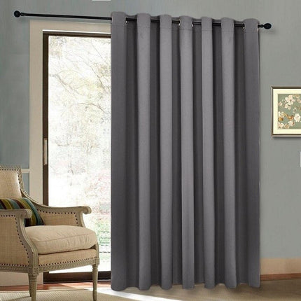 Yksivärinen pimennysverho oveen tai ikkunaan