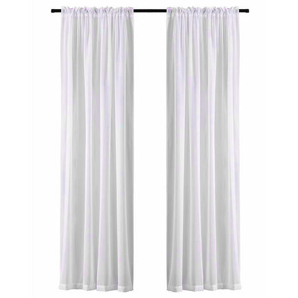 Läpikuultava tylliverho purjerenkailla olohuoneeseen