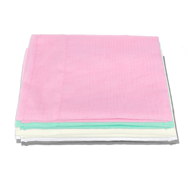 Kevyt ja ilmava valkoinen valoverho