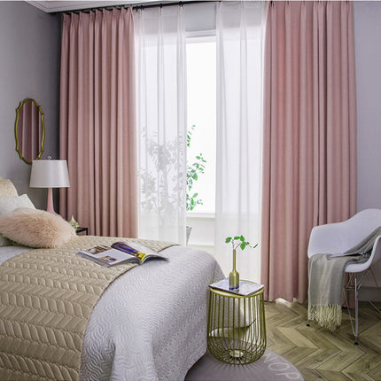 Puuteriroosa pimennysverho makuuhuoneen sisustukseen