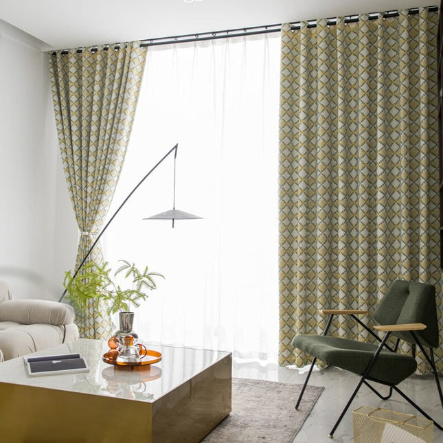 Keltainen skandinaavinen kuviollinen verho