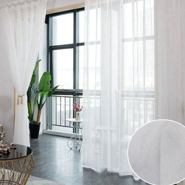 Valkoinen kimalteleva läpikuultava valkoverho