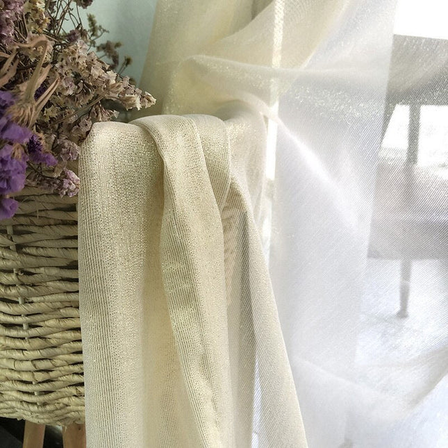 Kimalteleva läpikuultava valoverho