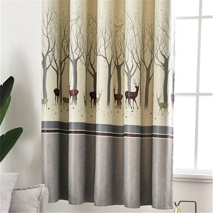 Metsäaiheinen verho peuroilla lastenhuoneeseen