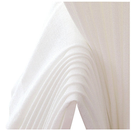 Yksinkertainen valkoinen valoverho makuuhuoneeseen