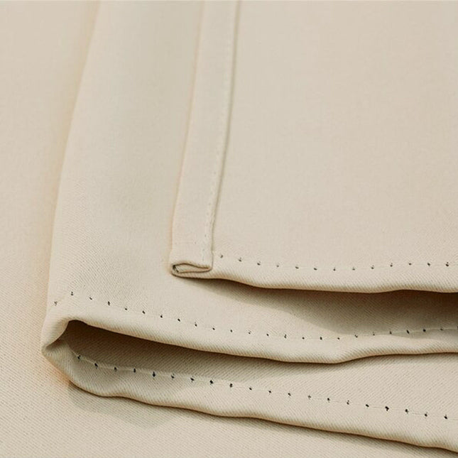 Beige vedenpitävä ulkoverho terassille