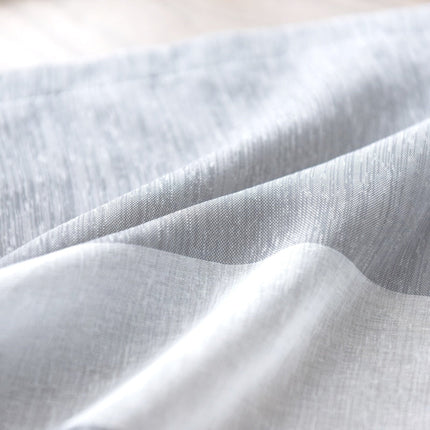 Raidallinen valoverho moderniin sisustukseen