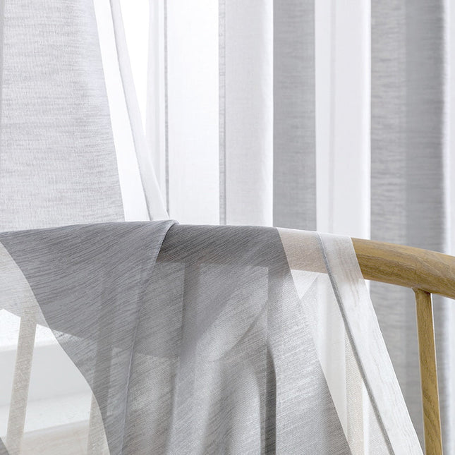 Raidallinen valoverho moderniin sisustukseen