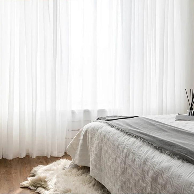 Läpikuultava pellavatyylinen valoverho