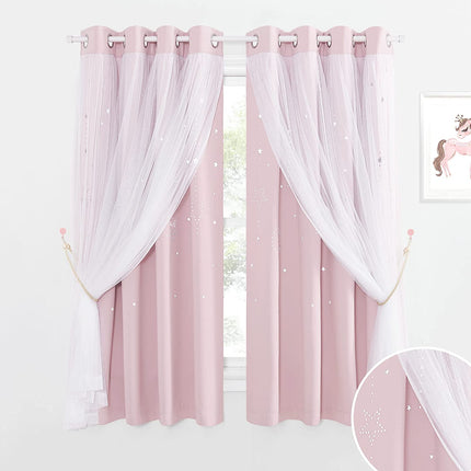 Vaaleanpunainen kerrosverho tytön huoneeseen