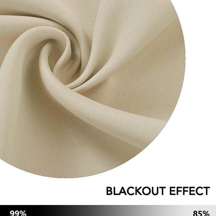 Yksivärinen beige pimennysverho makuuhuoneeseen