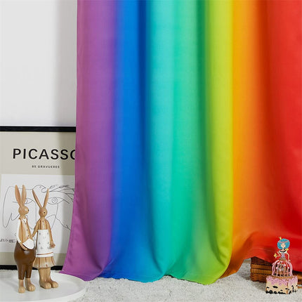 Värikäs sateenkaari-pimennysverho lastenhuoneeseen