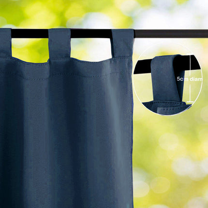 Tummansininen vedenpitävä ulkoverho parvekkeelle