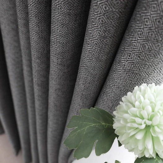 Harmaa jacquard-kuvioinen pimennysverho