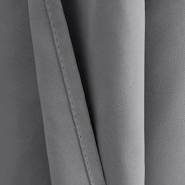 Yksityisyyttä suojaava ulkoverho terassille