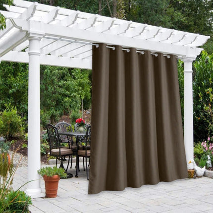 Ruskea vedenpitävä ulkoverho terassille