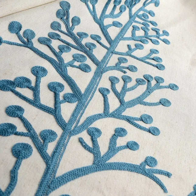 Kirjailtu pellavatyylinen pimennysverho