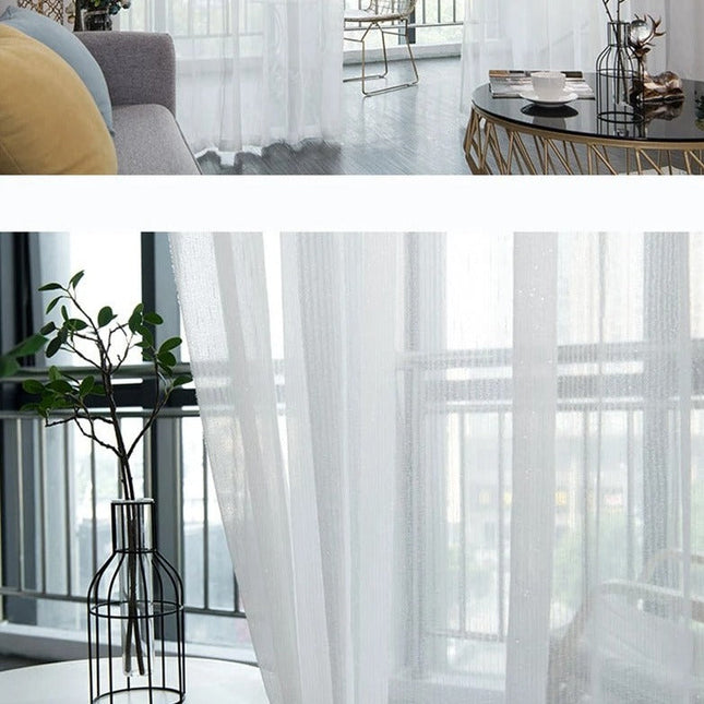 Valkoinen kimalteleva läpikuultava valkoverho