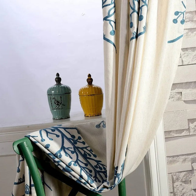 Kirjailtu pellavatyylinen pimennysverho