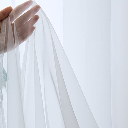 Läpikuultava ulkoverho parvekkeelle