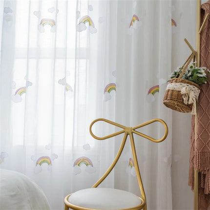 Lastenhuoneen valoverho sateenkaarilla