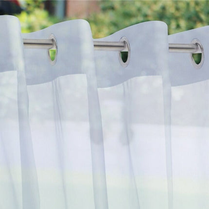 Läpikuultava ulkoverho terassille purjerenkailla