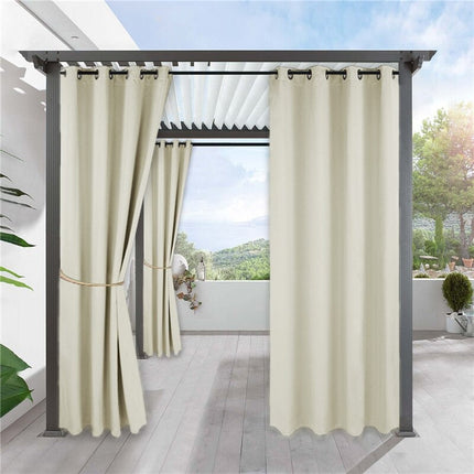 Vaalea säänkestävä verho ulkotiloihin