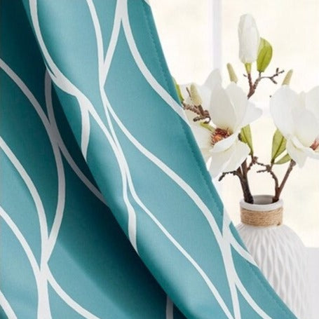 Harmaa kuviollinen ulkoverho parvekkeelle