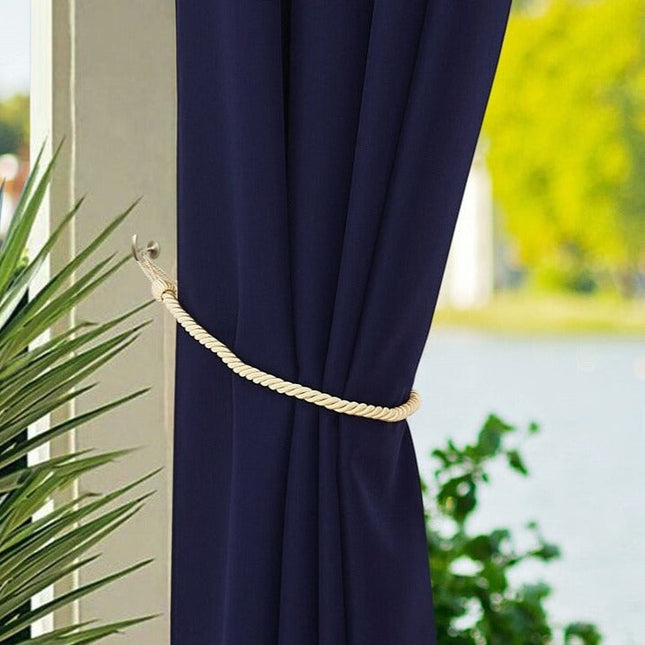 Säänkestävä ulkoverho parvekkeelle ja puutarhaan