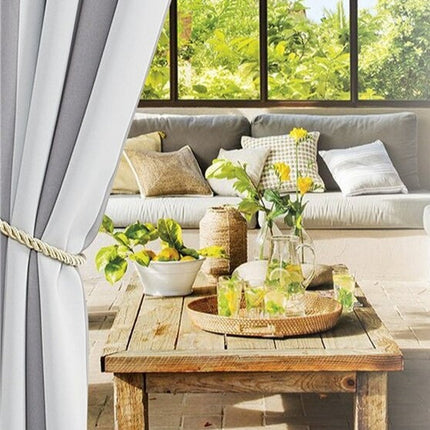 Raidallinen ulkoverho parvekkeelle ja terassille