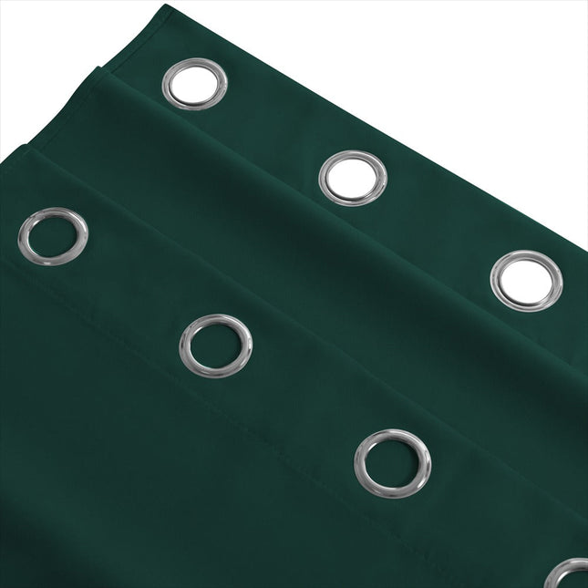 Oranssi vedenkestävä verho huvimajaan