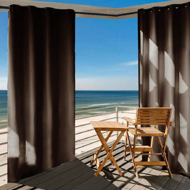 Ruskea vedenpitävä ulkoverho terassille