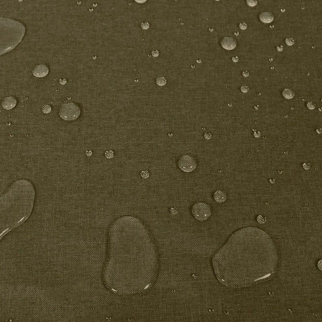 Auringolta suojaava ulkoverho puutarhaan