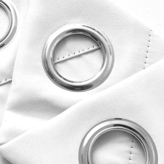 Säänkestävä ulkoverho purjerenkailla terassille