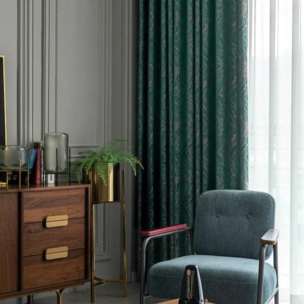 Skandinaavinen pimennysverho geometrisellä kuviolla