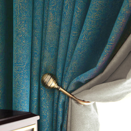 Petrolinsininen hohtava pimennysverho