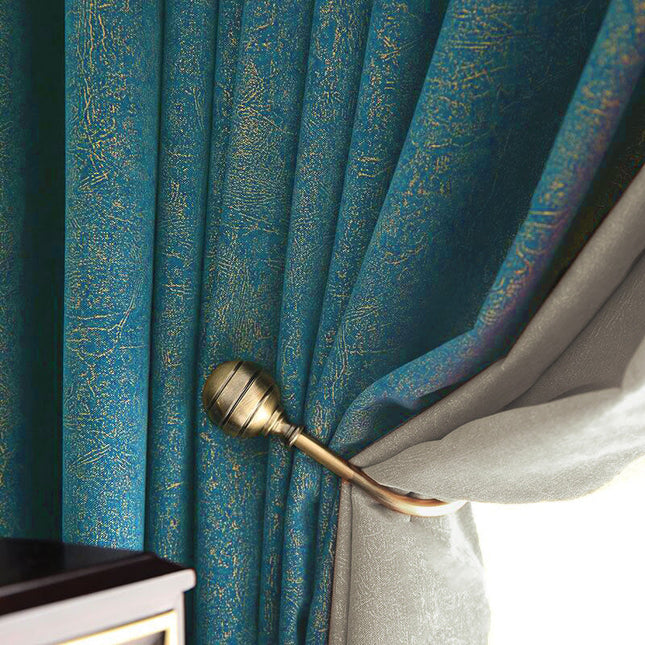 Petrolinsininen hohtava pimennysverho