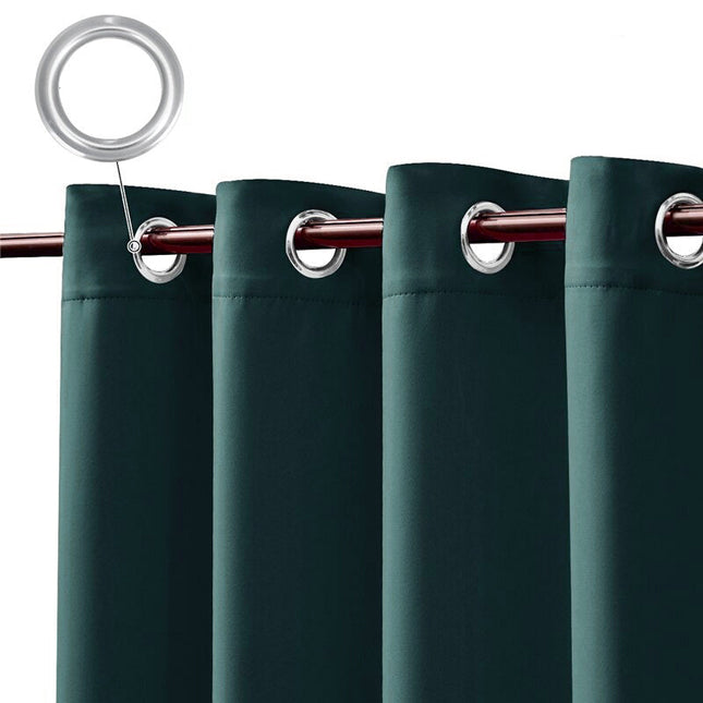 Petroolinvihreä ulkoverho terassille