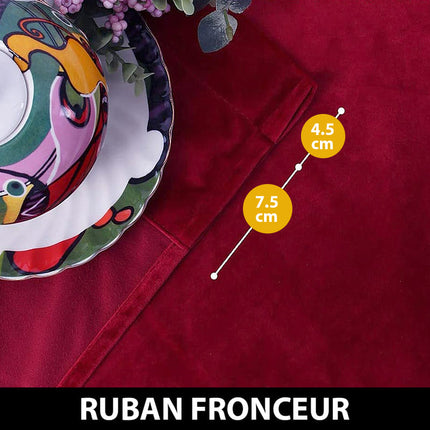 Lämpöä eristävä viininpunainen samettiverho